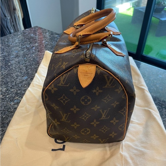 Louis Vuitton Vintage Monogram Canvas Speedy 30 - Picture 5 of 13